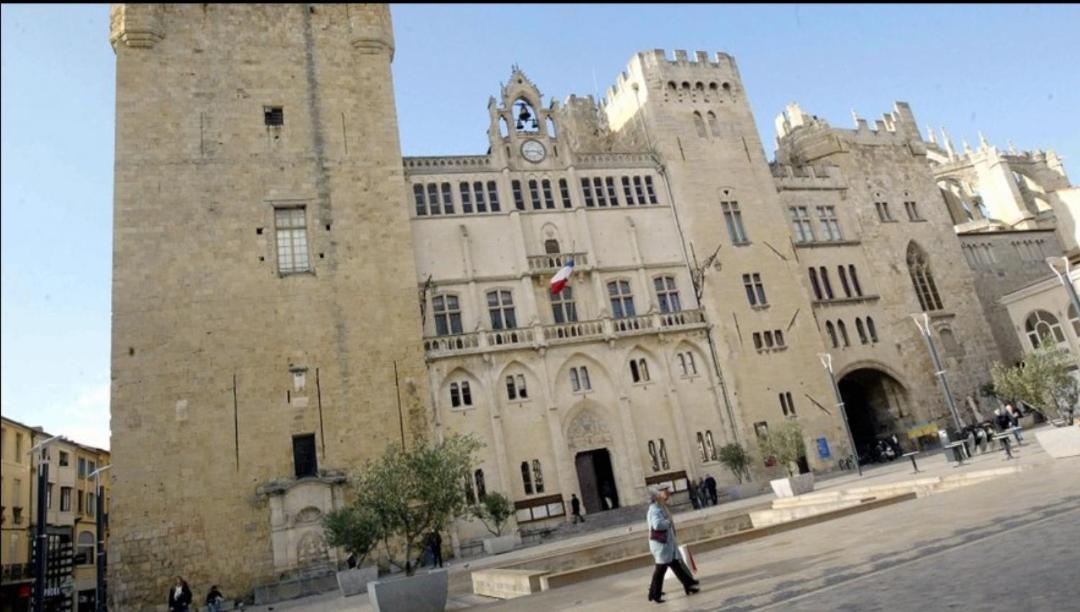 Le Belfort 1 Studio Lumineux Quartier Historique Les Halles Apartment Narbonne Bagian luar foto